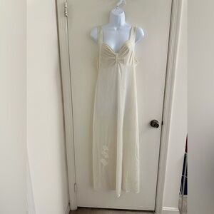 White Stag Cream Nightgown